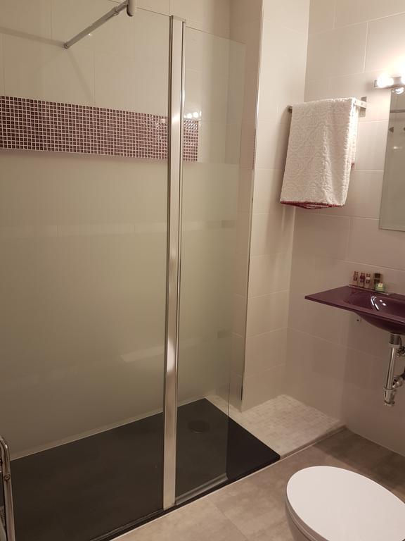 Apartamento Granvia4 Parking Free Гранада Екстериор снимка